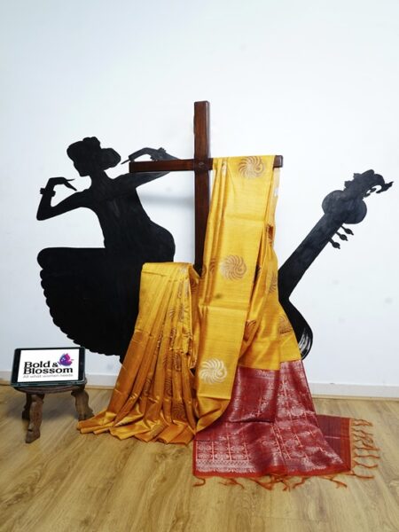 Mustard with Red Silk